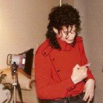 MJJ-michael-jackson-10915683-200-329