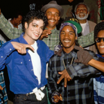 New-pics-michael-jackson-25310236-500-387