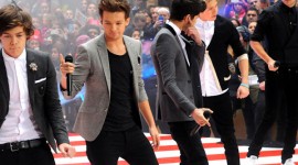 One Direction Sing Michael Jackson In The Shower