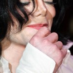 Michael Jackson Celebrates his 45th Birthday with Fans