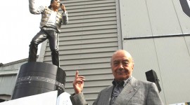 Fulham’s new owner Khan told to keep MJ statue