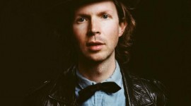 Beck Covers Michael Jackson’s ‘Billie Jean’ Last Night