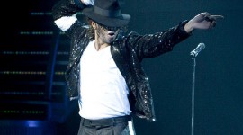 ‘Thriller Live’ – Dress Up As Michael! (MJWN)