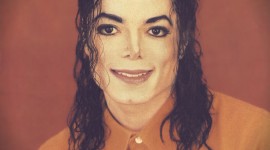 Guy Buys Storage Unit At Auction, Filled With MJ Memorabilia+