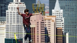 Slackline Daredevil Andy Lewis at Michael Jackson ONE