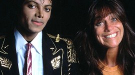 Lynn Goldsmith Photographer To Biggest Stars Like MJ!
