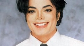 MJ’s Thriller Will Help Usher in 2014 In Manchester.
