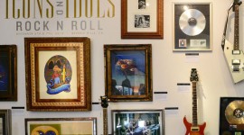 MJ’s Jacket Worn On LIFE Mag. sold for $64,000 + More