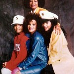 Rebbie-Jackson-With-Her-Mother-Katherine-Jackson-Latoya-Jackson-Janet-Jackson-1987-maureen-reillette-rebbie-jackson-29658038-786-1000