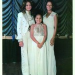 Rebbie-with-family-friends-maureen-reillette-rebbie-jackson-13363282-348-431