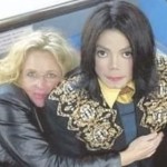 Michae-And-Longtime-Friend-And-Makeup-Artist-Karen-Faye-michael-jackson-31863390-500-300