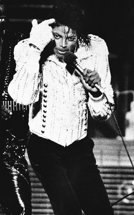 Michael Jackson peforms at Gator Bowl